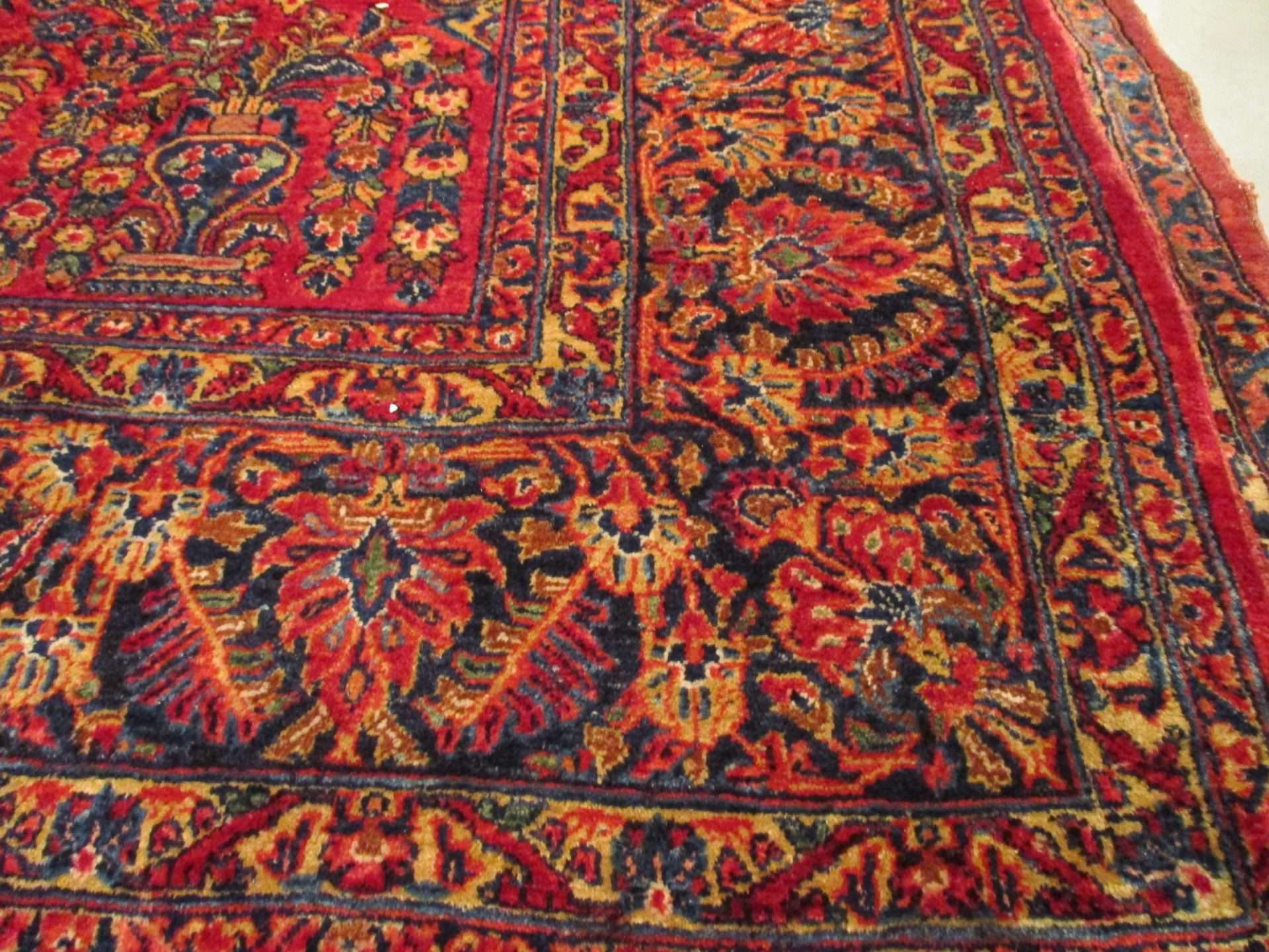 7454 sarouk rug images closeups